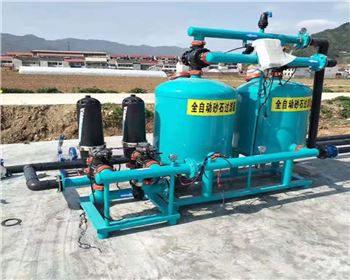 在水肥一體化設(shè)備中，自動(dòng)反沖洗砂石加疊片過(guò)濾器